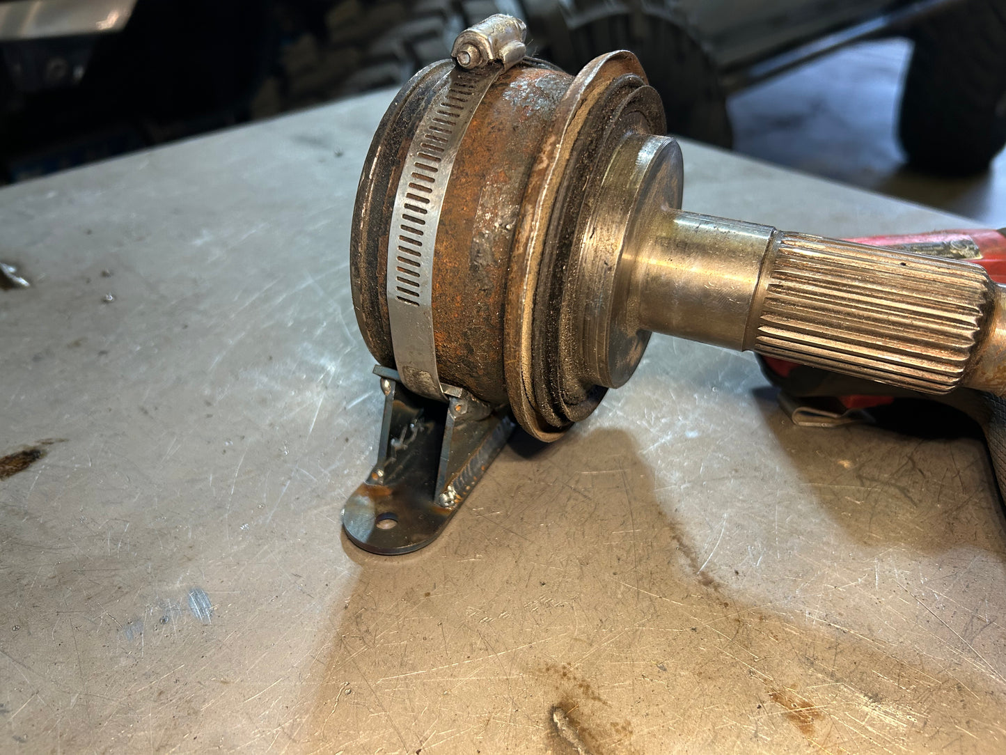 CV/Accessory Saddle Mount